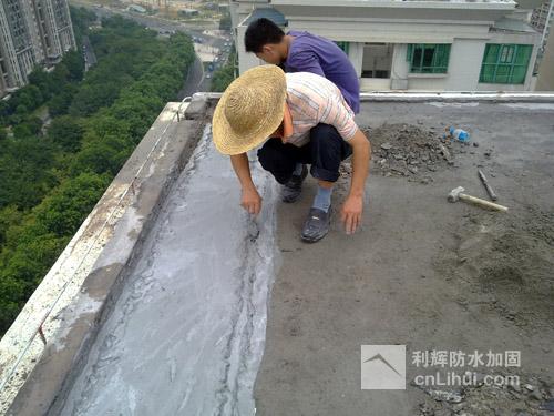 冬季<a href='http://www.m.cn-lb.com' target='_blank' title='防水施工'>防水施工</a>選材很重要 冬季<a href='http://www.m.cn-lb.com' target='_blank' title='防水施工'>防水施工</a>選材很重要